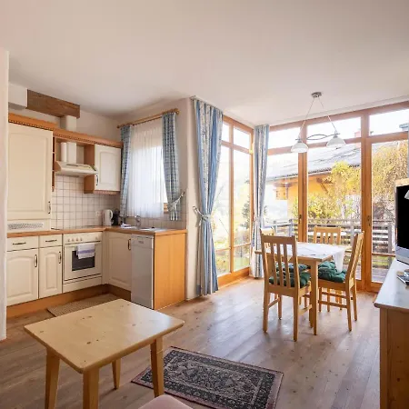 Apartment In Area