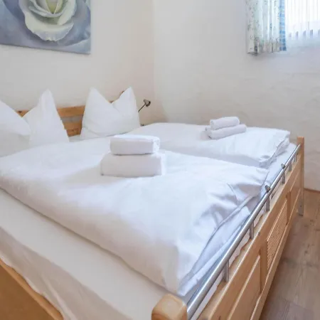 Apartment In Area *